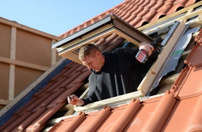 Pose de fenêtres de toit Velux aux Forges